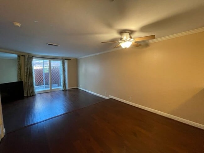 Building Photo - Wonderful 2 story 2 bedroom, 1.5 bath town...