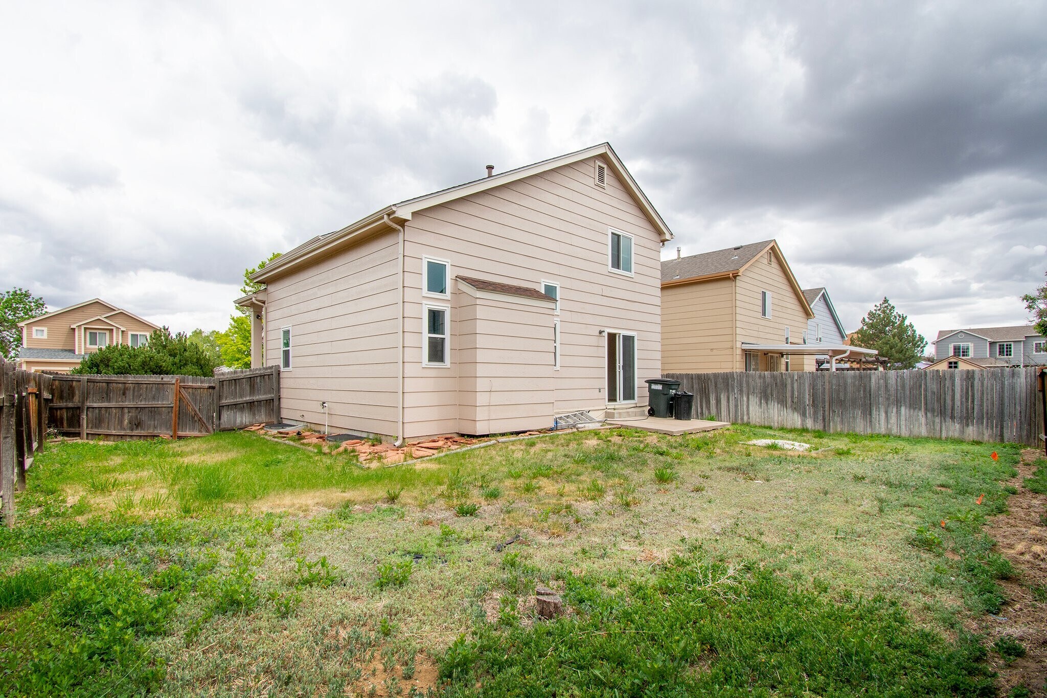 Building Photo - 2024 Hibbard Ln