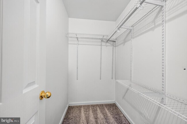 Building Photo - 9743 Quiet Brook Ln