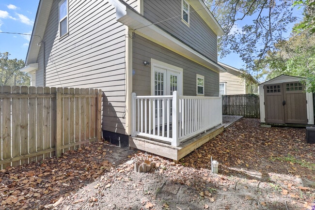 Building Photo - E 31st Street