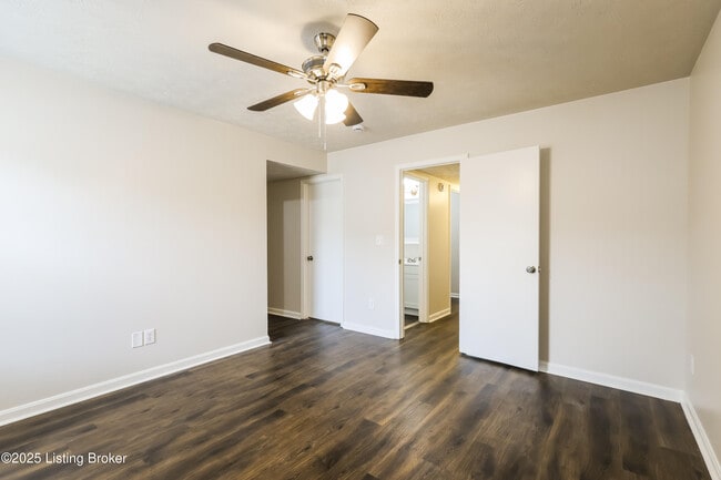 Building Photo - 3324 Rainview Cir