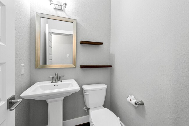 Building Photo - 12562 Holly Blue Ln