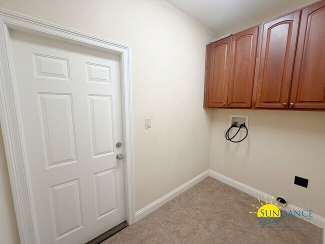 Building Photo - Spacious 3 bedroom home in Niceville!