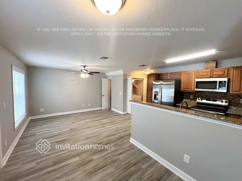 Building Photo - 147 Carol Susan Ln