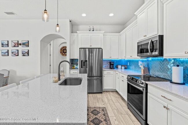 Building Photo - 8110 Allure Dr
