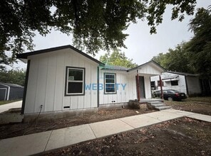 Building Photo - 2546 Kathleen Ave
