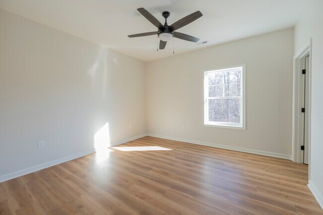 Building Photo - 128 Brenleigh Ct