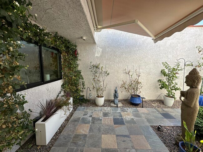 Building Photo - 166 Wimbledon Ct