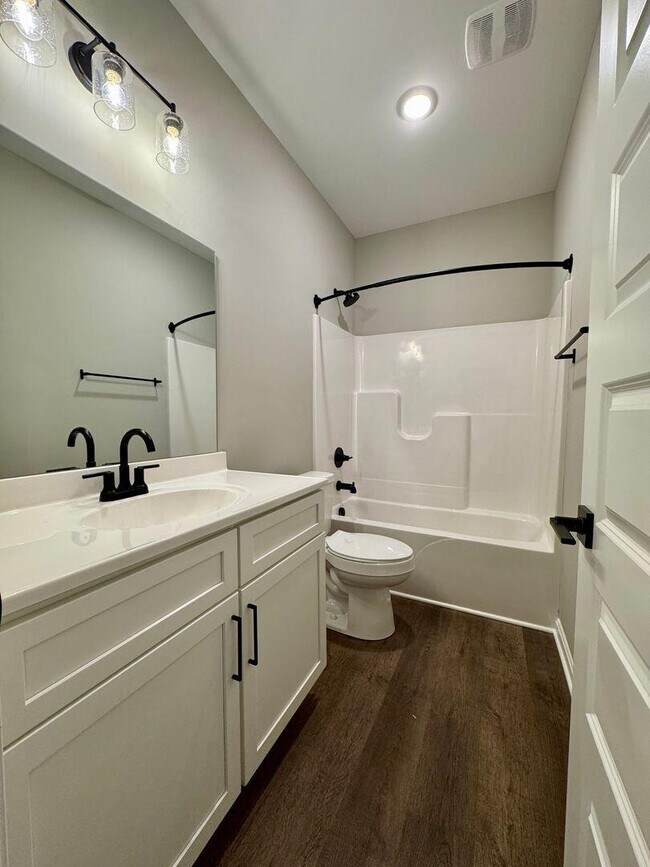 Building Photo - 106 Sidewinder Dr