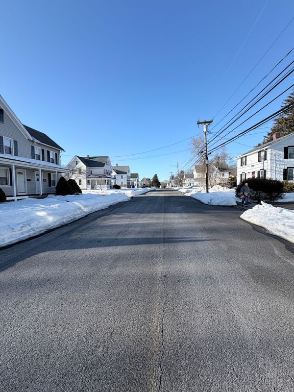 Building Photo - 79 Meadow St