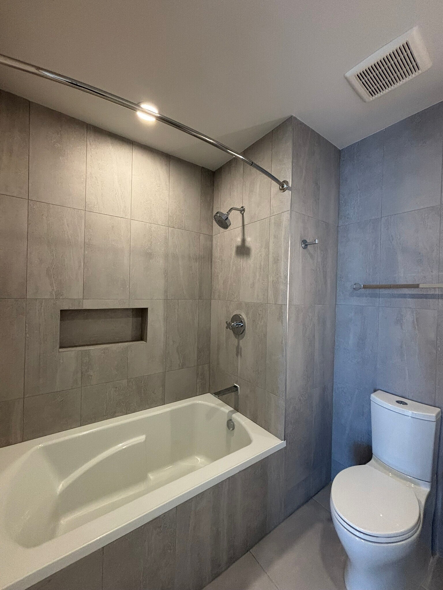 Building Photo - 113 NW 24th St