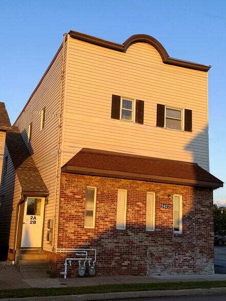 Front of Building - 2422 Ligonier St