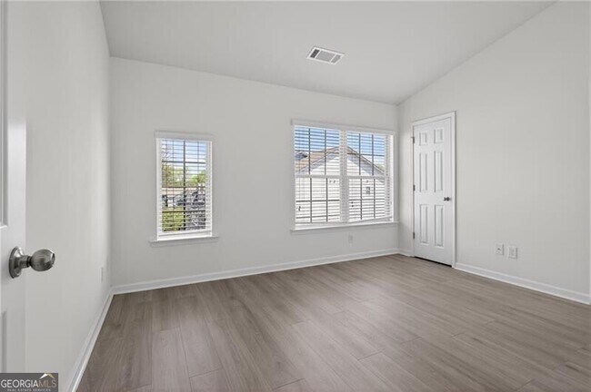 Building Photo - 1805 Liberty Pkwy NW