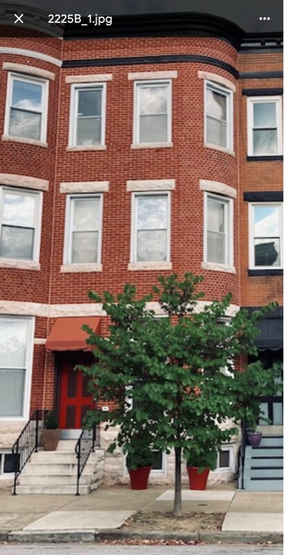 Building Photo - 2223 Brookfield Ave