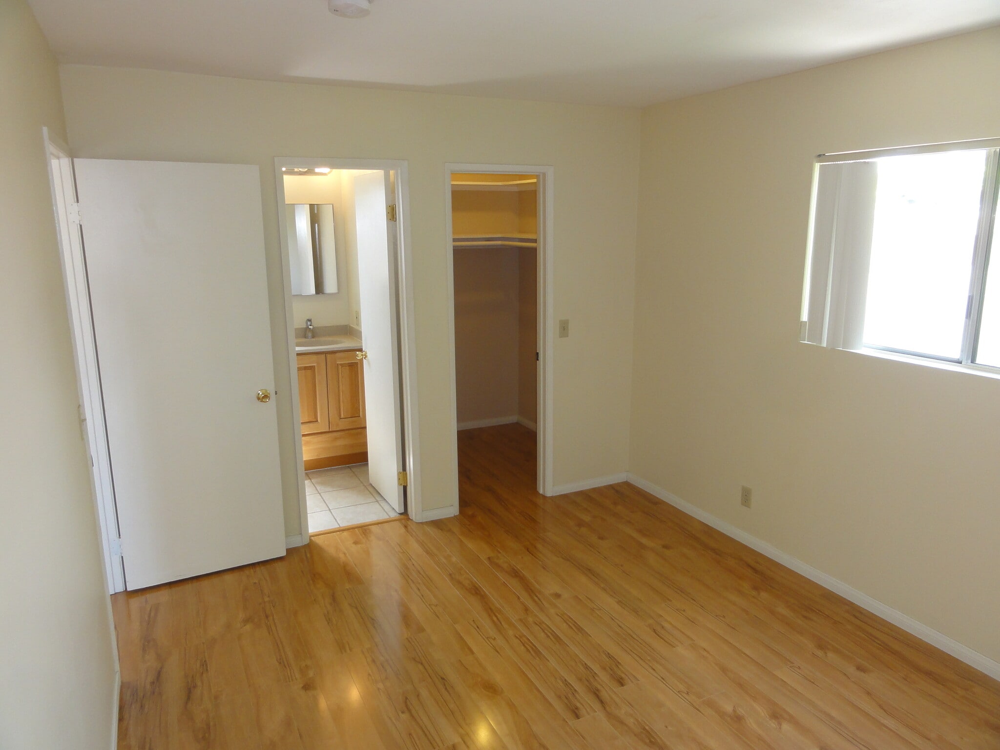 Building Photo - 3412 Falcon Ave