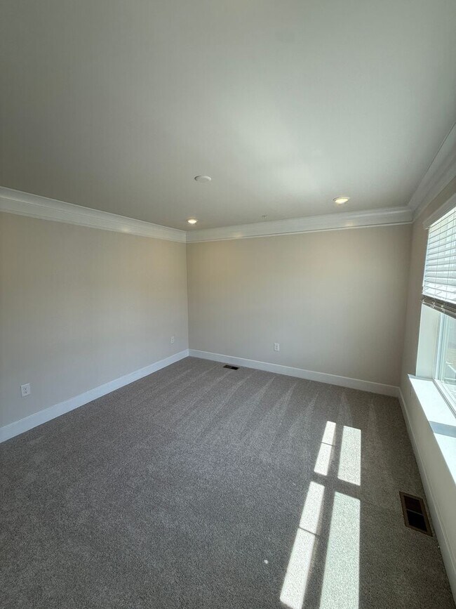Building Photo - Modern Townhome with Golf Course Views & 2-Car Garage- Cambridge, MD