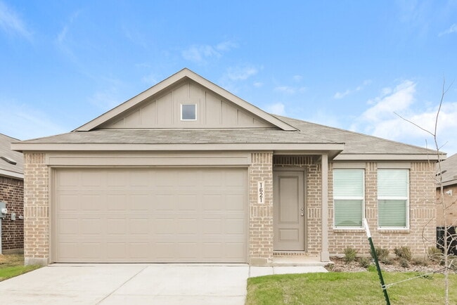 Building Photo - 1621 Sparrow Hawk Rd