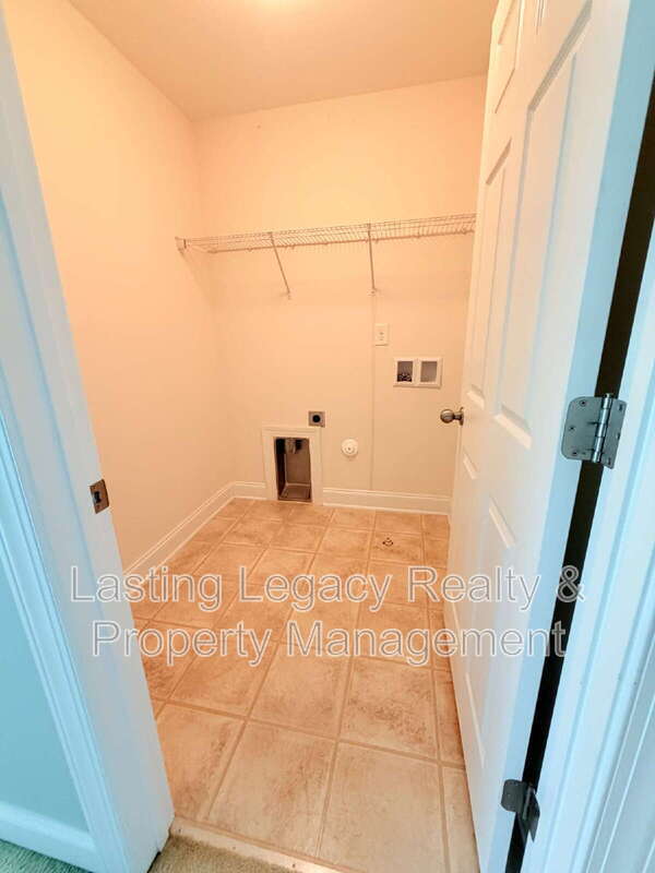 Building Photo - 959 Silver Leaf Dr