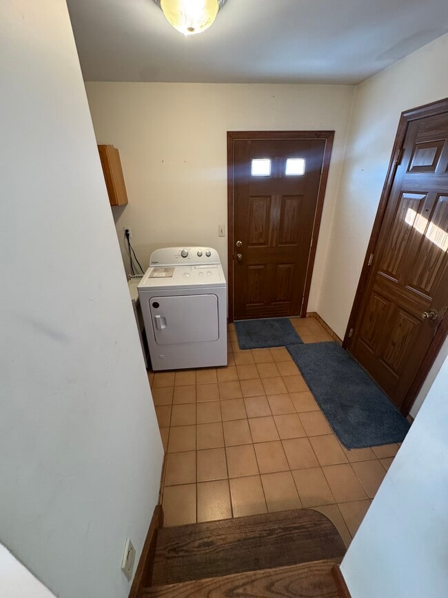 Building Photo - 651 Aldrich Rd