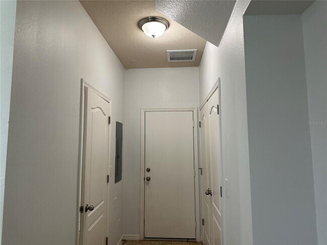 Building Photo - 6568 S Goldenrod Rd