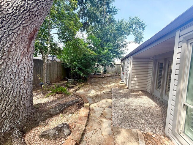 Building Photo - 14831 Royal Birkdale St