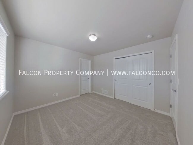 Building Photo - 12004 Eagle Crest Ct