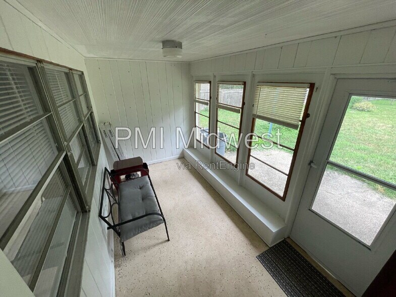 Building Photo - 2920 Highwoods Dr E