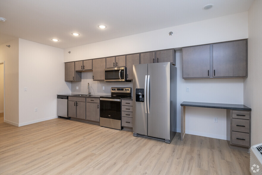 Studio - 560SF - Kitchen - The Standard on 32nd