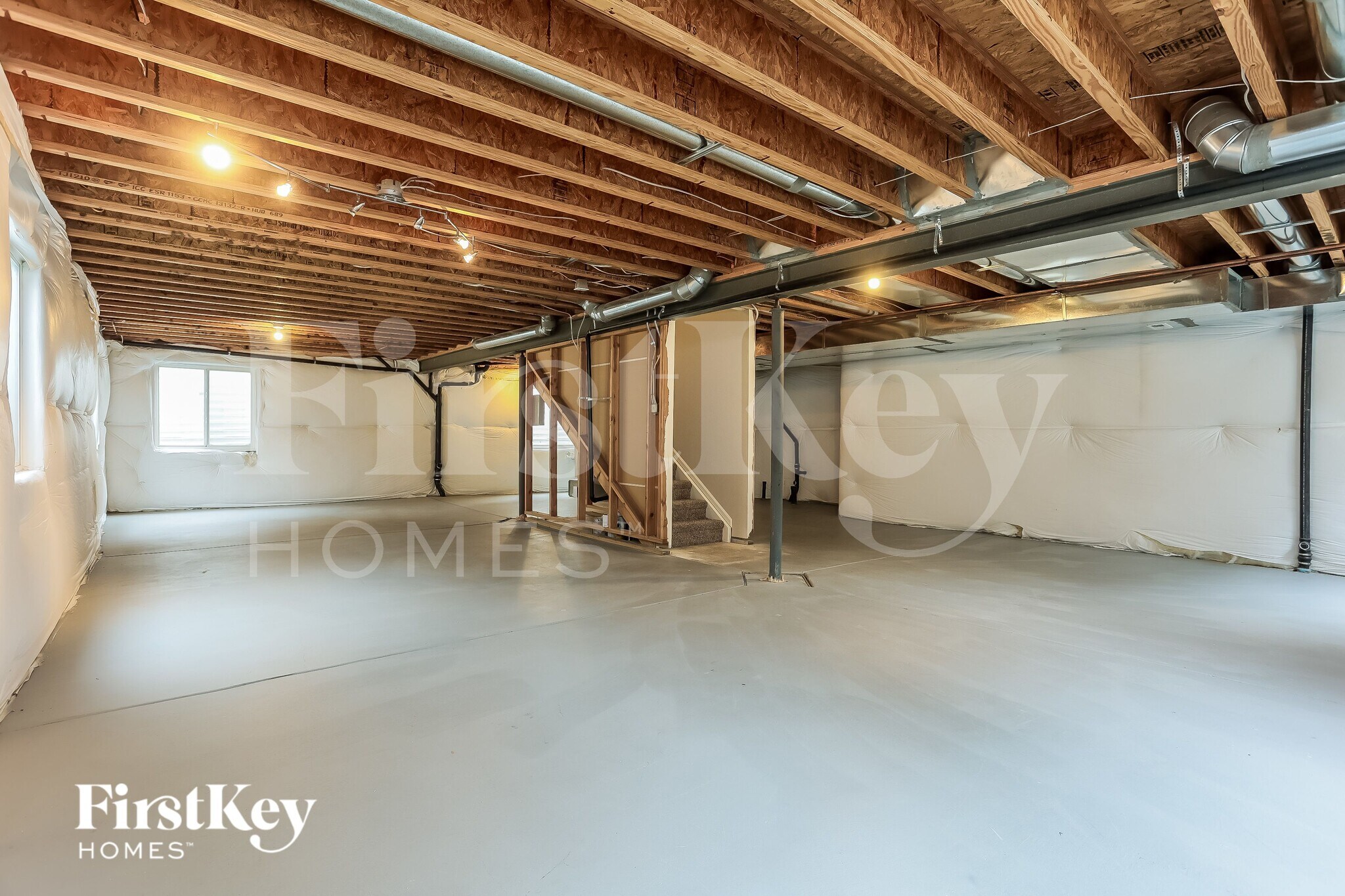 Building Photo - 13827 Ivanhoe St