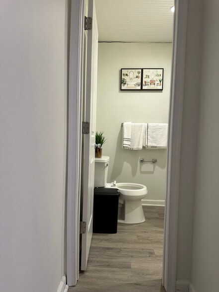 Building Photo - 13106 Wellford Dr