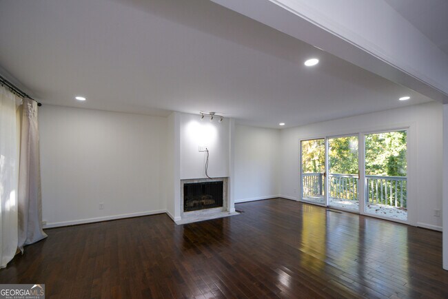 Building Photo - 2704 Margaret Mitchell Dr NW