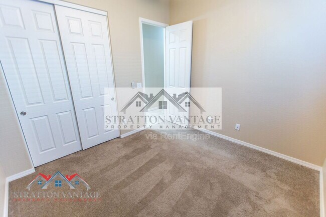 Building Photo - 4179 E Cynthia St