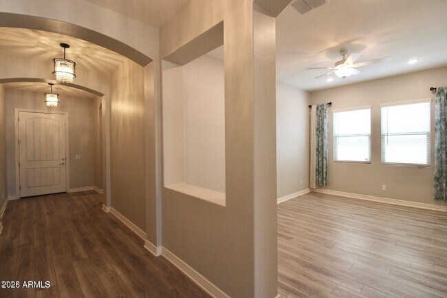 Building Photo - 15078 West Roosevelt St