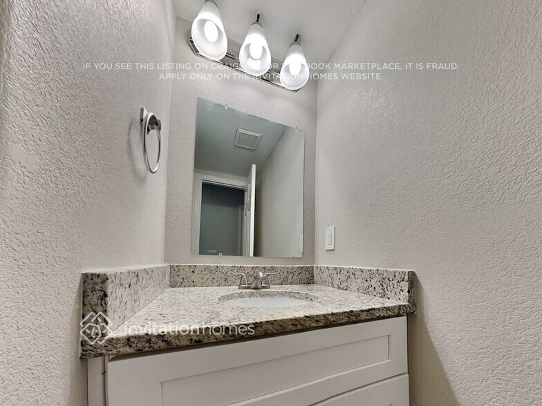 Building Photo - 3731 Sawgrass Trail