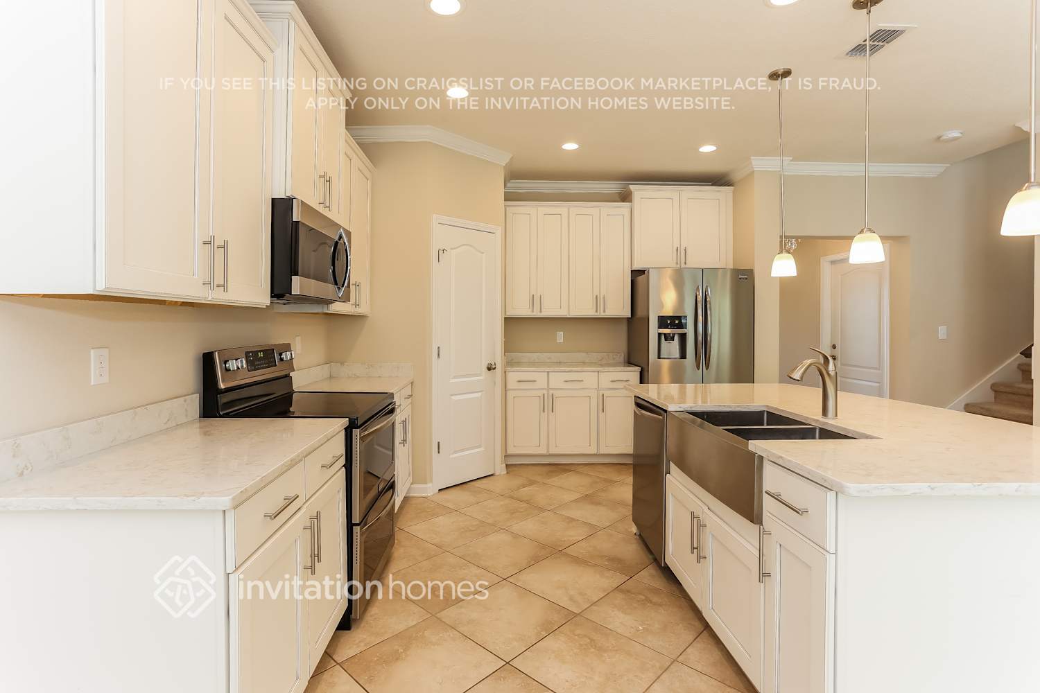 Building Photo - 12466 Itani Wy