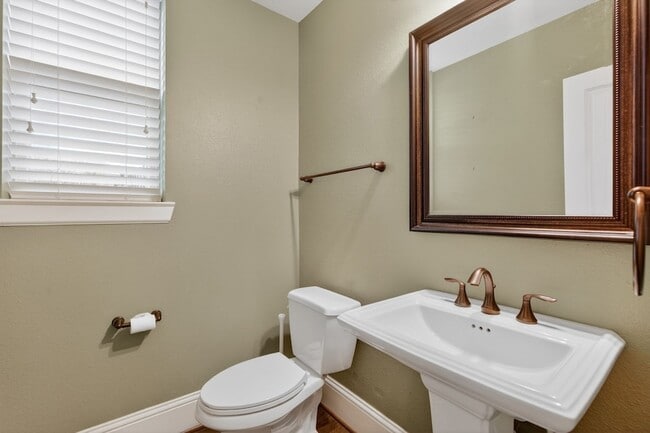 Building Photo - 6702 Auburn Sands Dr