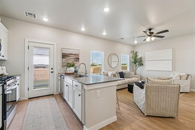 Building Photo - 19509 Molly Dr