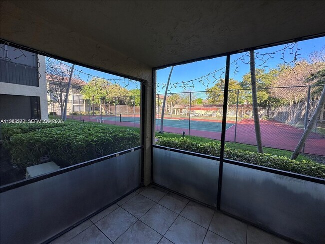 Building Photo - 253 S Cypress Rd