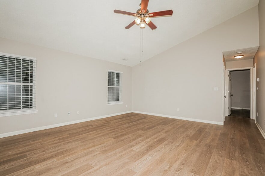 Building Photo - 6404 Amarillo Way