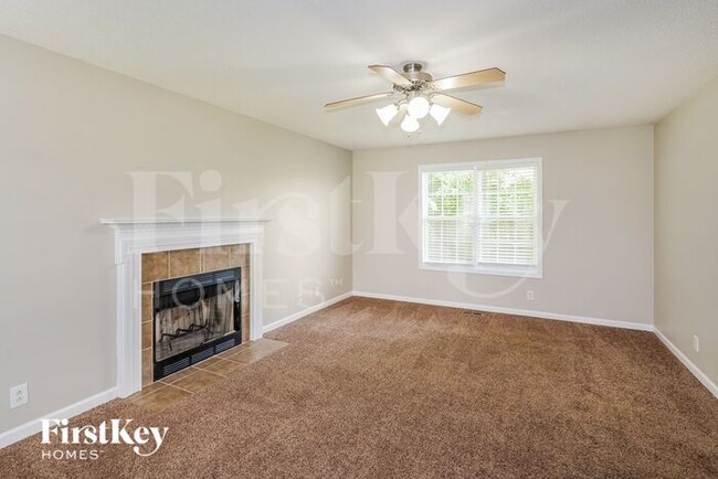Building Photo - 1393 Jenny Ln