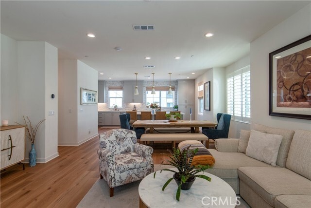 Building Photo - 2470 Calendula Ln