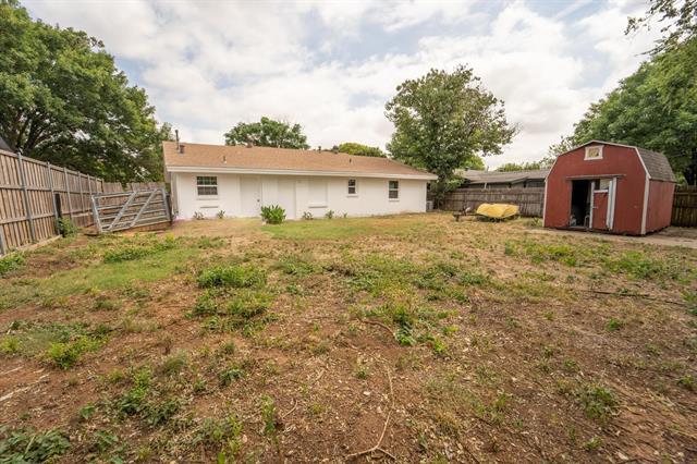 Building Photo - 404 Westwood Dr