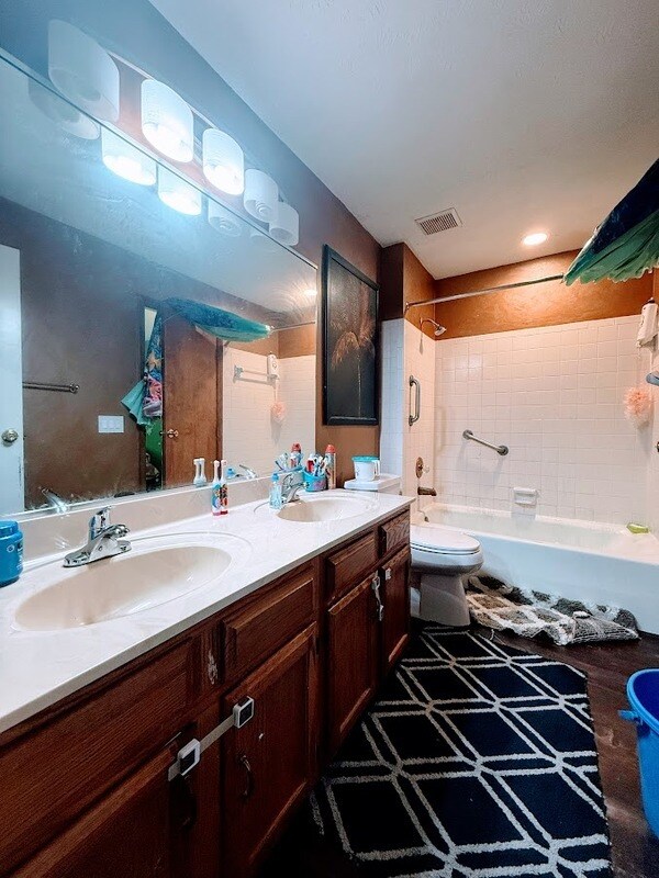 Building Photo - 9310 Hunters Creek Dr