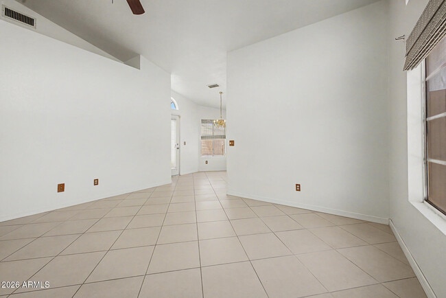 Building Photo - 6836 S 18th St