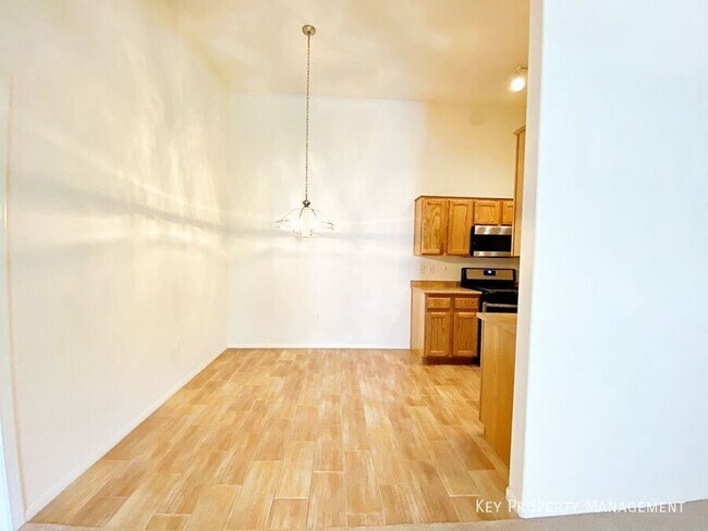 Building Photo - 3481 Desert Cliff St