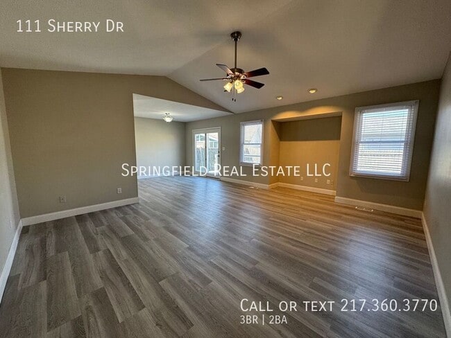 Building Photo - Living Large: Spacious 3 Bed, 2 Bath Home ...