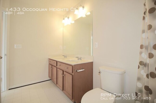 Building Photo - Historic Occoquan!