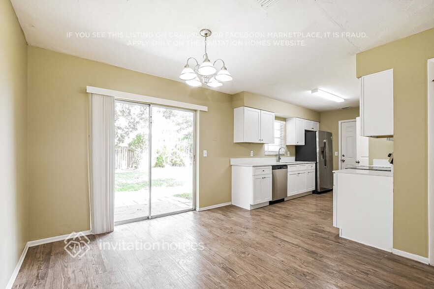 Building Photo - 119 Oaxaca Ln