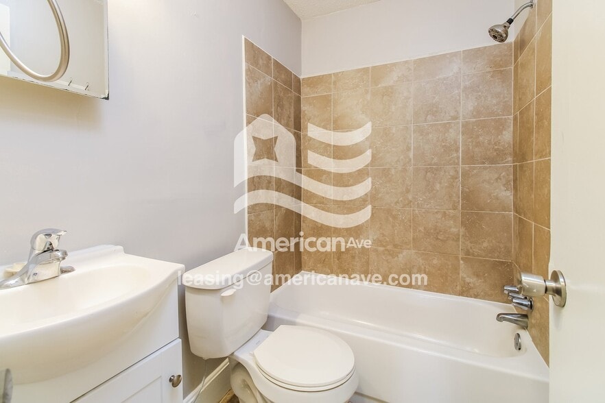 Building Photo - 4205 Mildred Ave