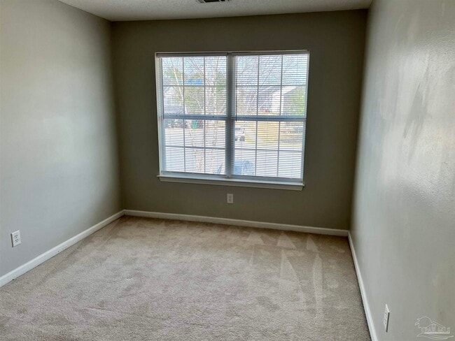 Building Photo - 280 Swaying Pine Ct